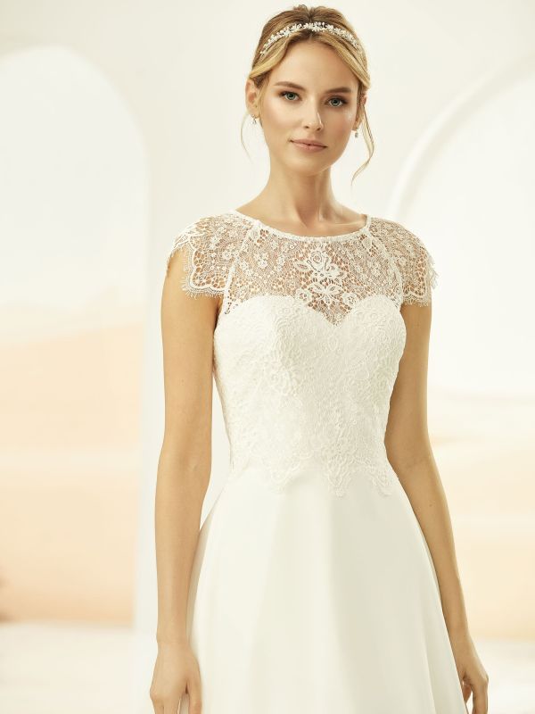 E323 PLUS SIZES